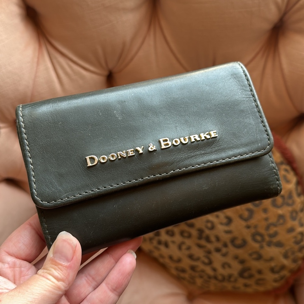 Leather Dooney & Bourke Wallet (Olive Green)